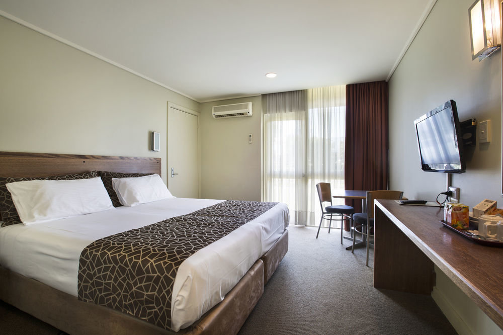 Nightcap At Coolaroo Hotel Exterior photo