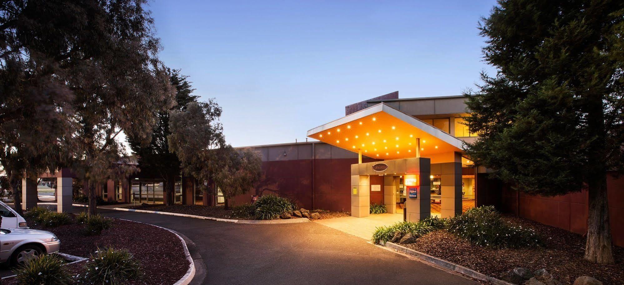 Nightcap At Coolaroo Hotel Exterior photo